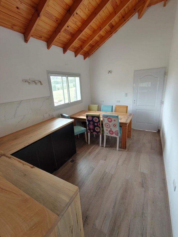CASA con 1500mts DE TERRENO EN LOTEO BERTONE