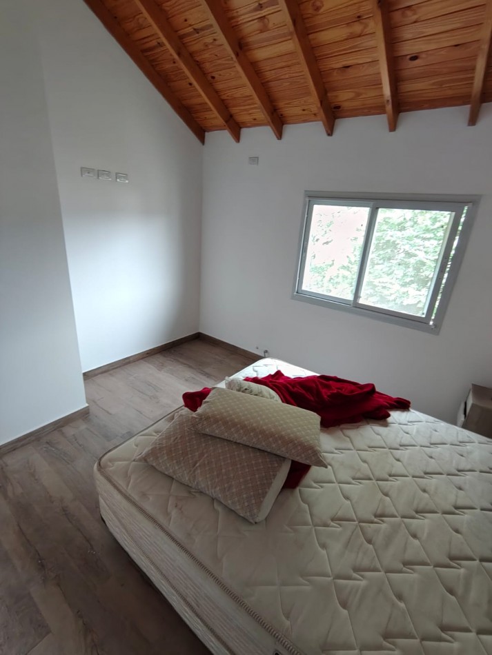 CASA con 1500mts DE TERRENO EN LOTEO BERTONE