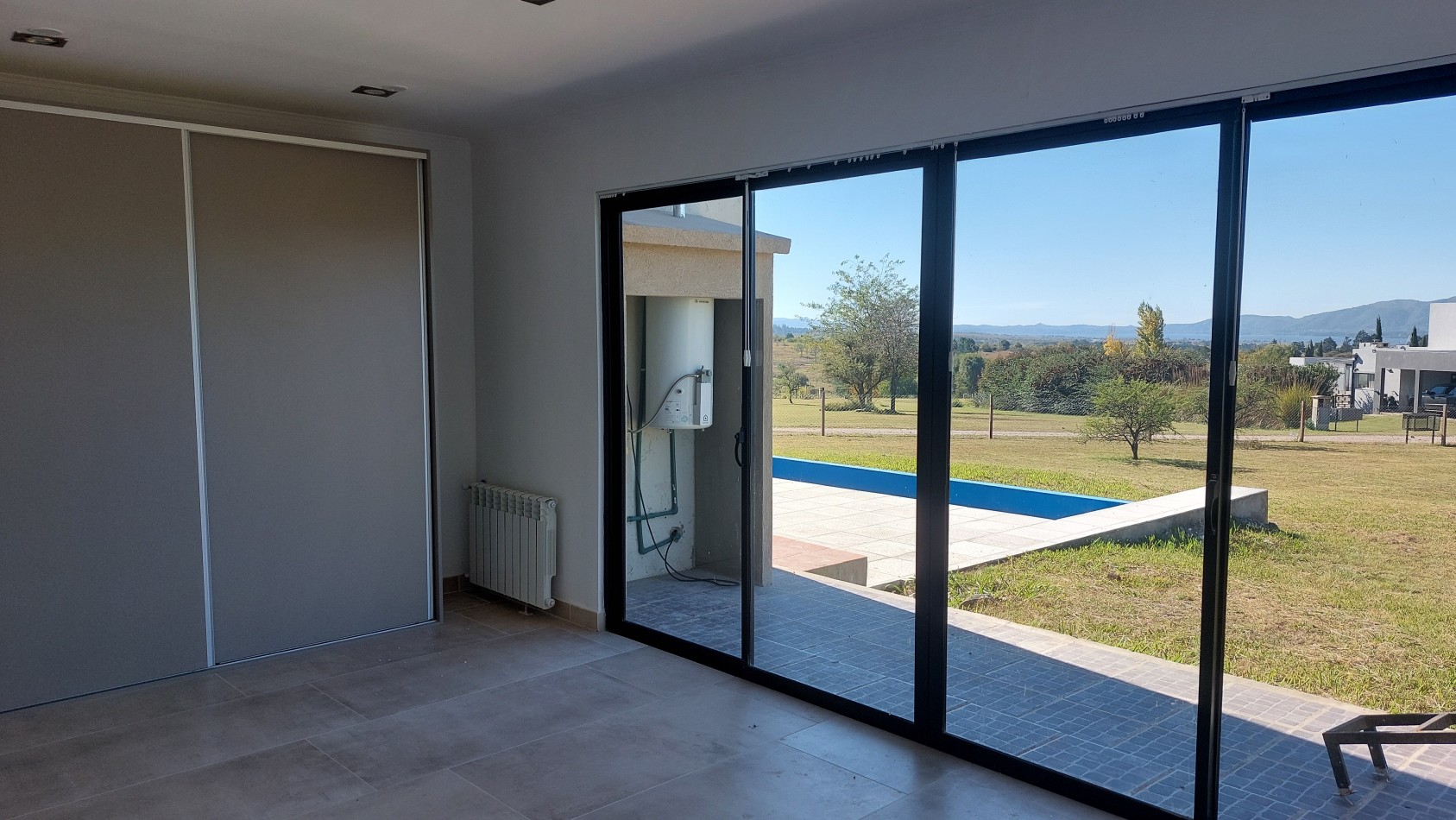 Casa a Estrenar en Loteo Privado